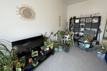 1 bed flat, Radnor Street, City Centre, Plymouth, PL48DR - Image 1